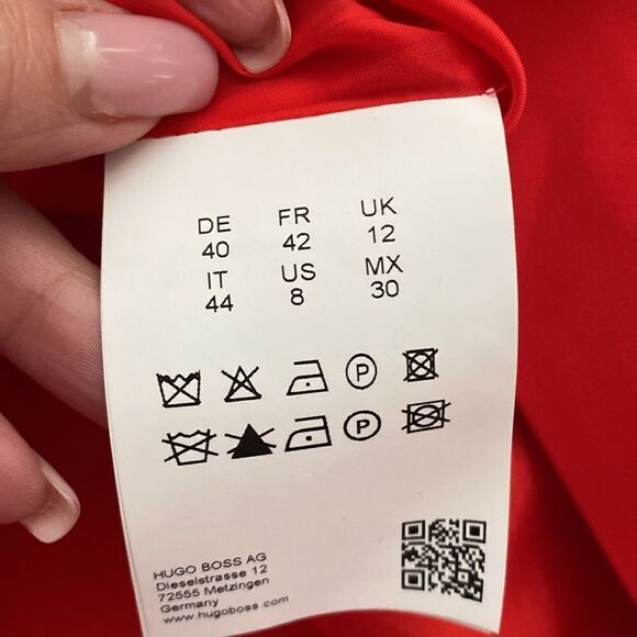 Hugo Boss pencil skirt, size 8 - Picture 6 of 7